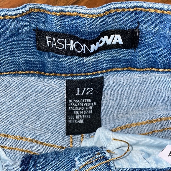 Jeans - Picture 2 of 3